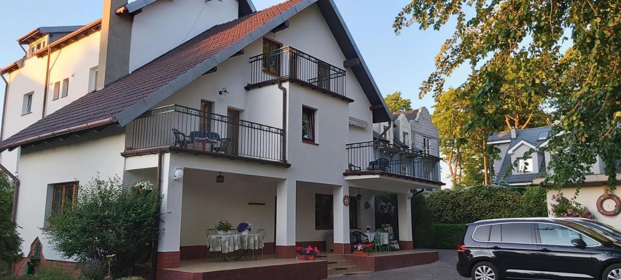 Akama Rewal Hotel Eksteriør billede